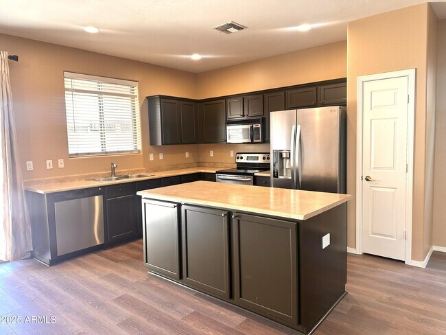 Building Photo - 3854 E Battala Ave