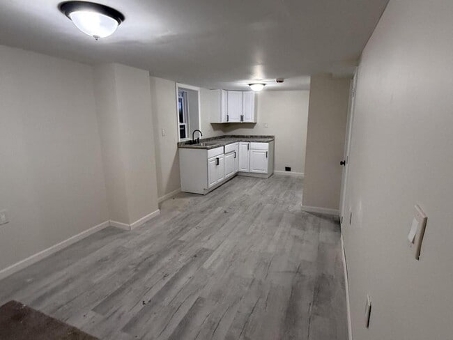 Building Photo - 27 South St