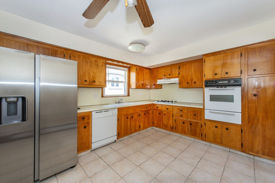 Kitchen - 34 Hilton St