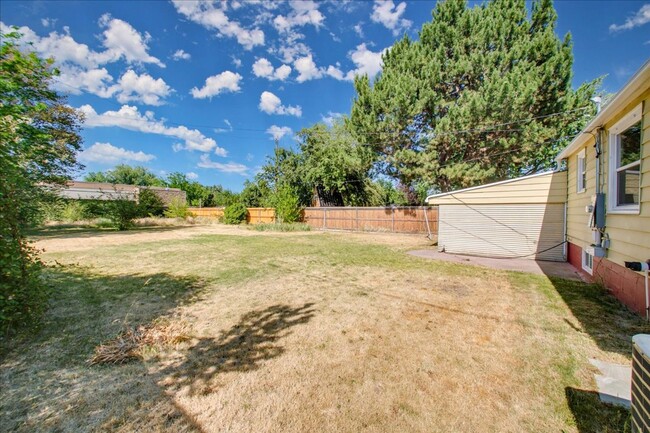 Building Photo - Boise Bench Bliss – Location, Style, and S...
