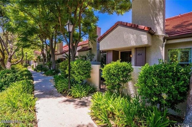 Building Photo - 404 Via Colinas