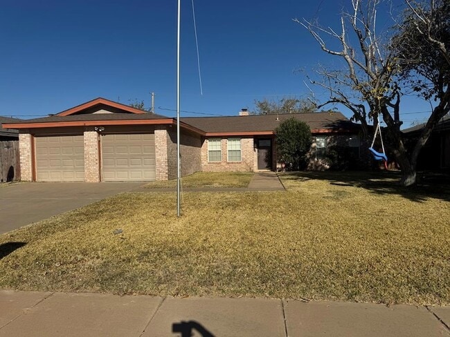 Building Photo - 403 Crenshaw Dr