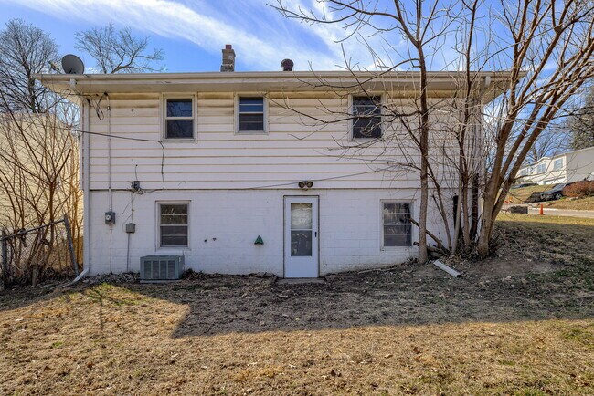 Building Photo - 4623 N 55th St
