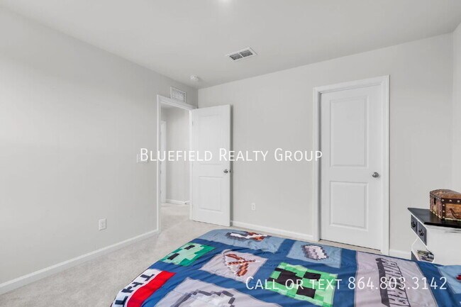 Building Photo - 244 Ingram Ct