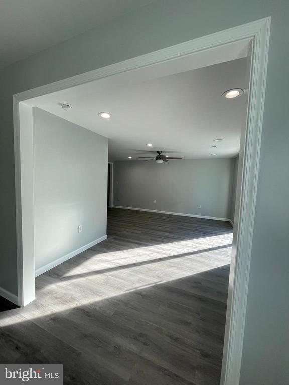 Building Photo - 3220 Delsea Dr
