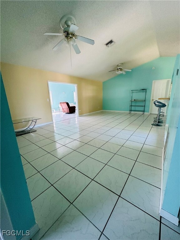 Building Photo - 1421 SW 9th Ct