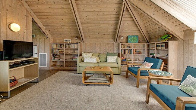 Building Photo - 1217 Debordieu Blvd