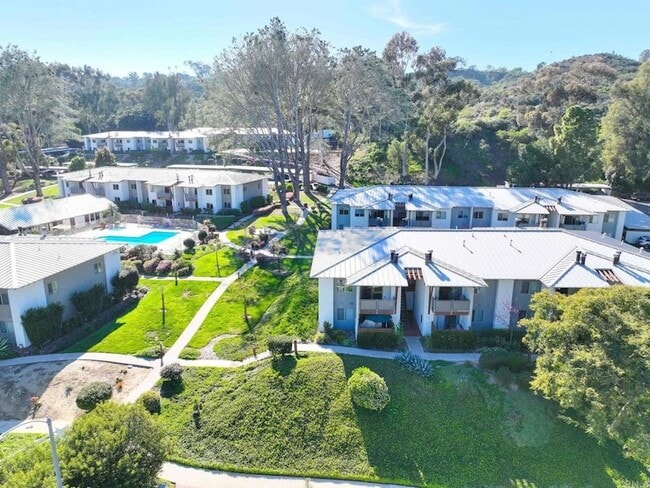 Building Photo - 1650 S El Camino Real