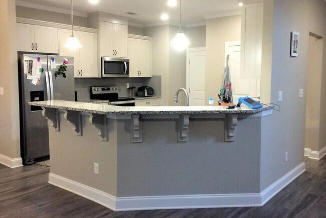 Building Photo - 5121 Heathbrook Dr
