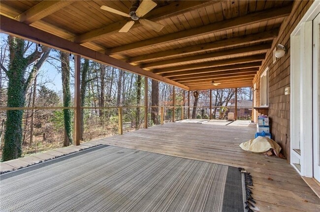 Building Photo - 3355 Pinetree Dr SE