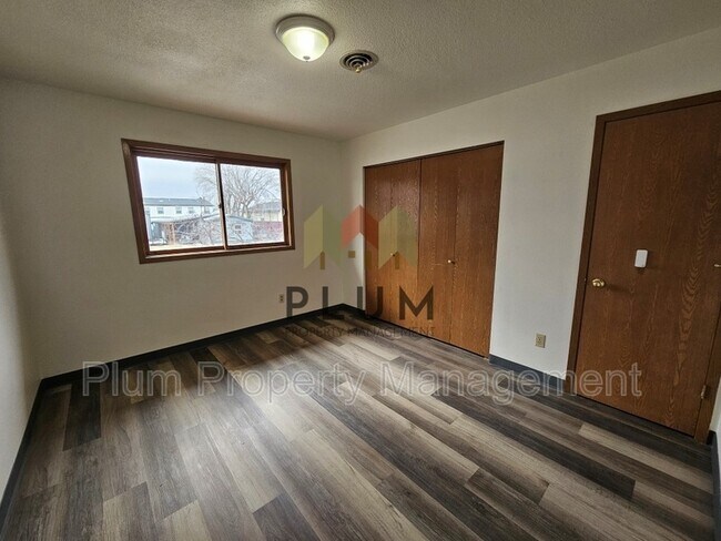 Building Photo - 2340 Fairview Ave