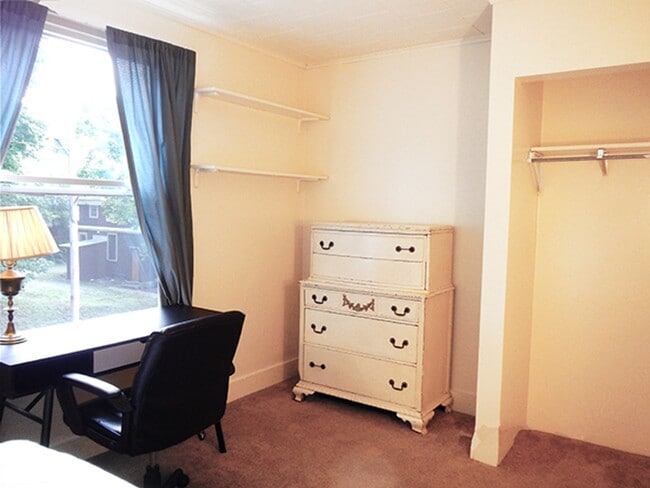 Building Photo - 113 Comstock Pl