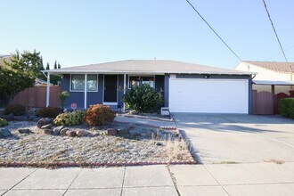 Building Photo - Floresta Gardens San Leandro Ranch Home