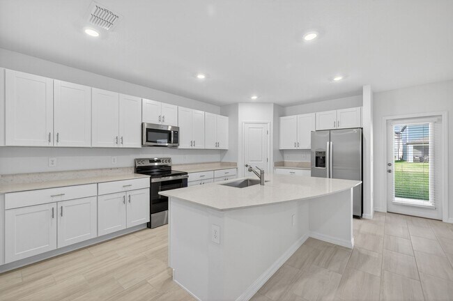 Building Photo - Brand-new 5 Bed now Available!