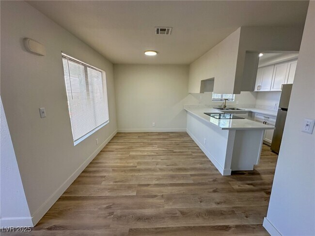 Building Photo - 6932 Kilgore Dr