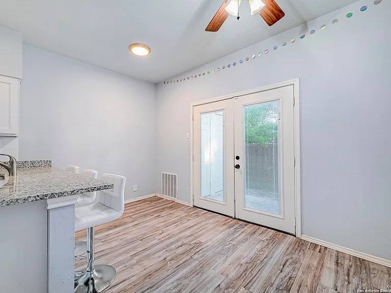 Building Photo - 1815 Gary's Park St