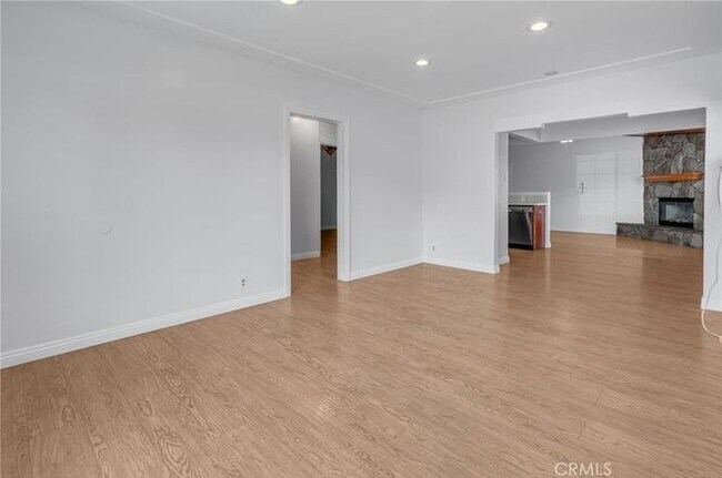Building Photo - 7945 Hondo St