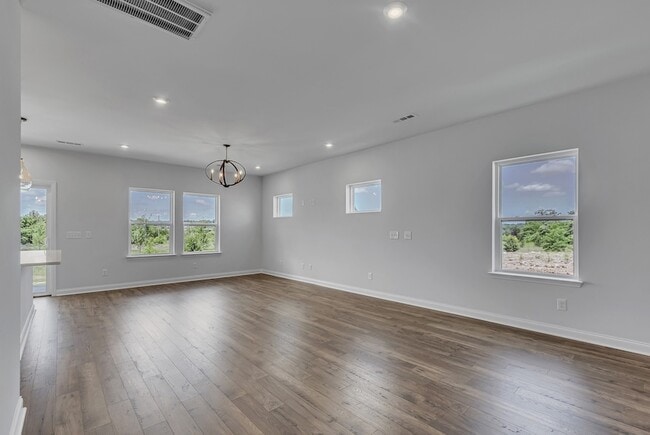 Building Photo - 2121 Cheltenham Pl