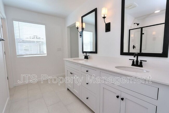 Building Photo - 4266 Aura Way