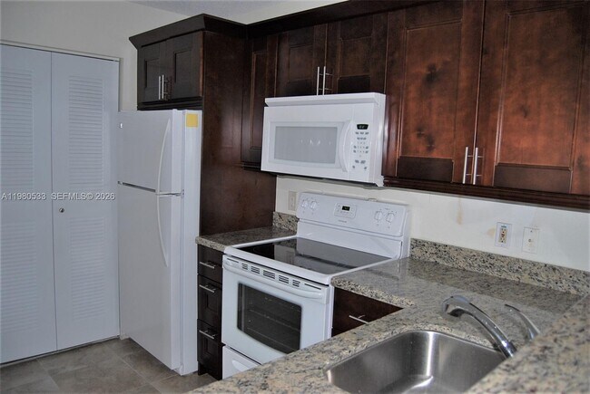 Building Photo - 4360 NW 107th Ave