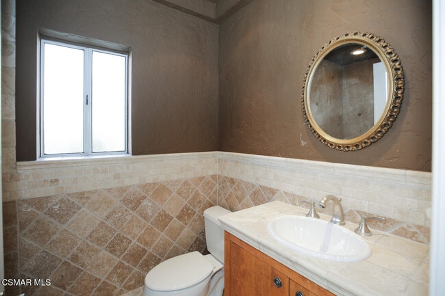 Building Photo - 1811 Fox Springs Cir