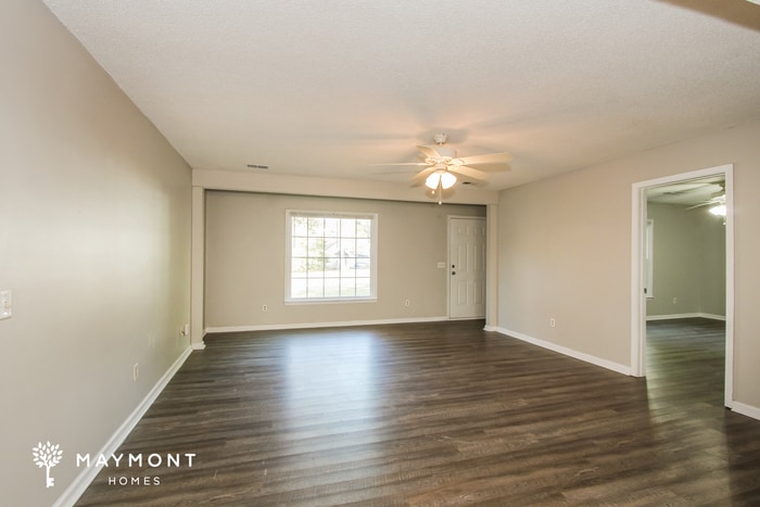 Building Photo - 10 Market Hall Ct