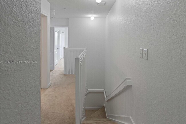Building Photo - 17640 NW 73rd Ave