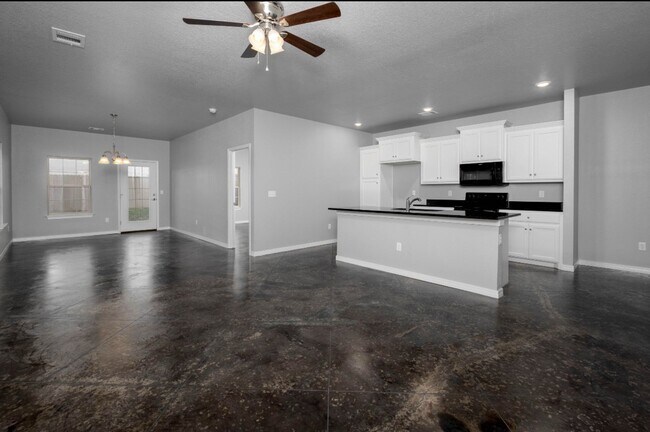 Building Photo - 6703 Star Ln