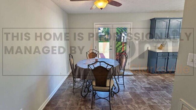 Building Photo - 2408 Shoveler Way