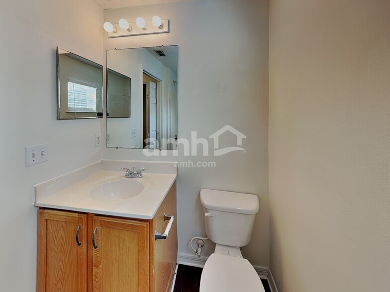 Building Photo - 5528 Cougar Park Ct