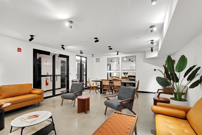 Building Photo - 328 Pacific Ave