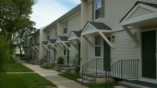 Martin Luther King Apartments - Detroit, MI | Apartment Finder