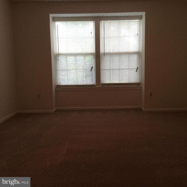 Building Photo - 17050 Capri Ln