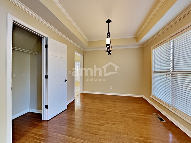 Building Photo - 2209 Ipswitch Dr