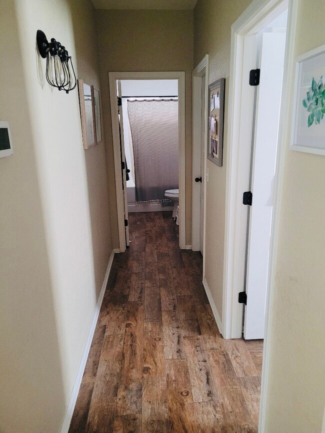 Building Photo - 6739 W Alegria Dr