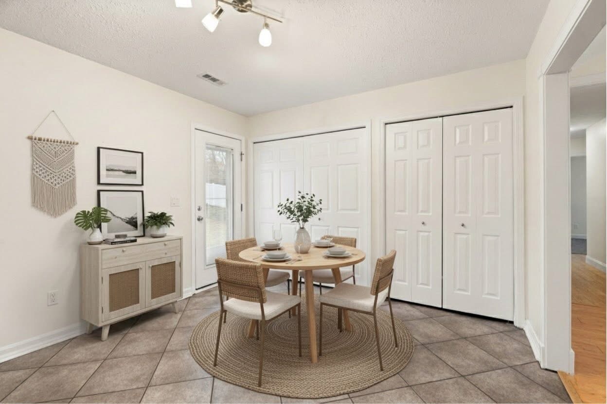 Building Photo - 1216 Whitehorse Vale Dr