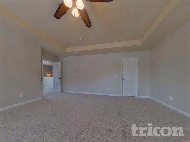 Building Photo - 33 Berwick Way