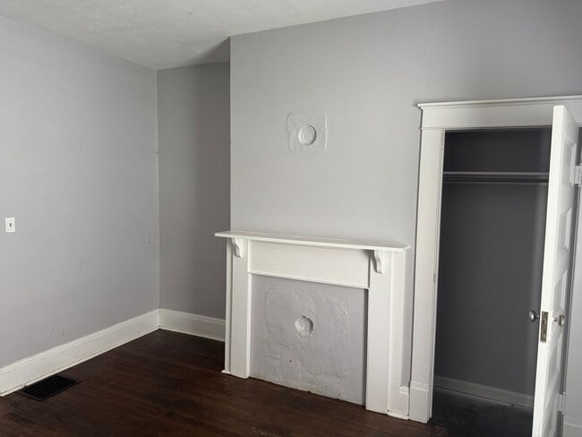 Building Photo - Four bedroom home in Bristol VA