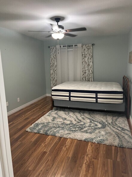 Building Photo - 24940 Butterchurn Rd