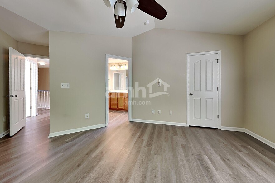 Building Photo - 13555 Aldenbrook Dr