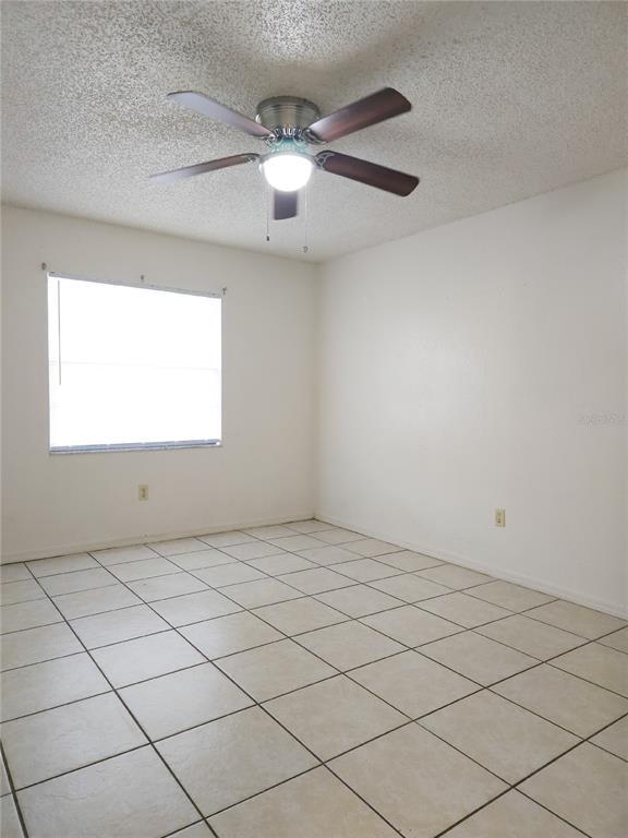 Building Photo - 968 Sunshine Way SW
