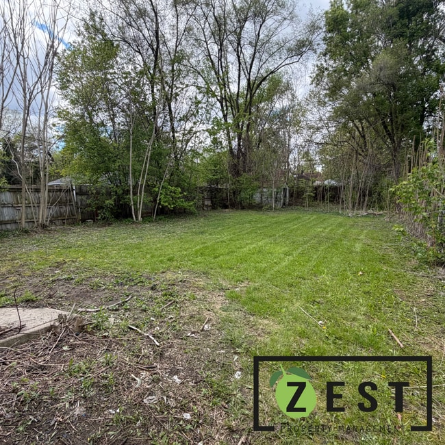 Building Photo - Gorgeous 2 BED 1 BATH !!!