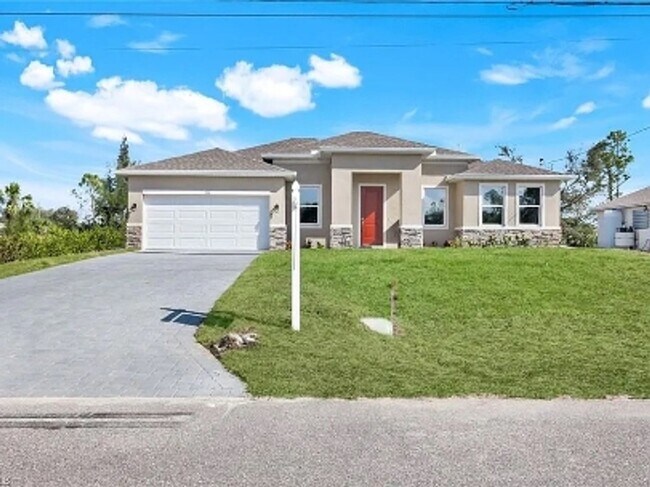 Primary Photo - 915 NE 19th St