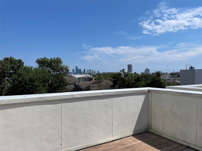 Building Photo - 5306 Eigel St