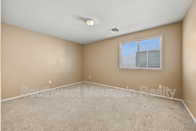 Building Photo - 2346 N Monticello Dr
