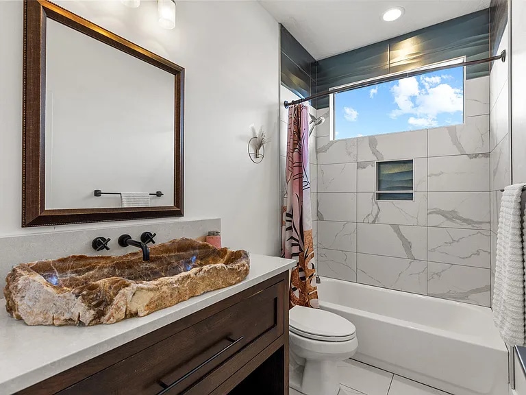 Building Photo - 1173 N 50 E