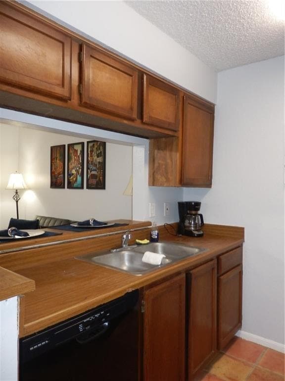 Building Photo - 14825 Windward Dr