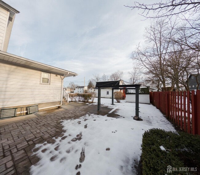 Building Photo - 15 Sedgwick St