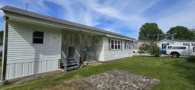 Building Photo - 17 Washington St