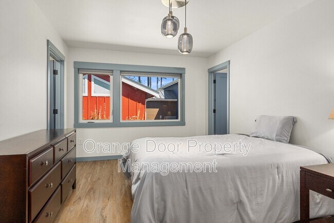 Building Photo - 7009 Stanich Ave